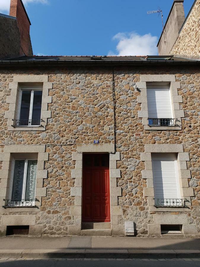 Studio Centre De Fougeres Apartment Exterior photo